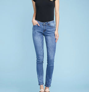 Medium wash skinny jeans